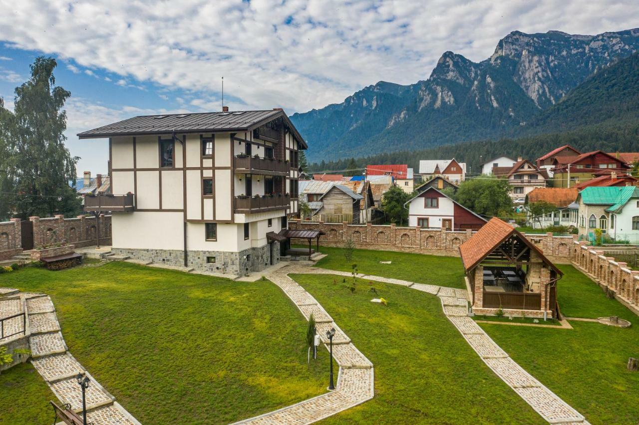 Vila Norbe Buşteni エクステリア 写真